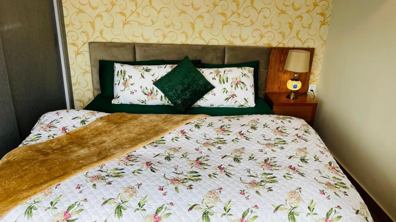 Goho Rooms Murree Exterior photo